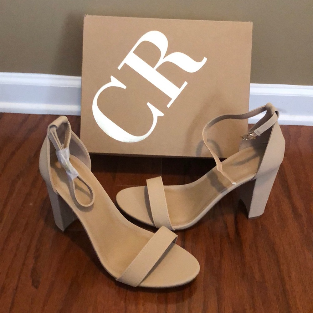 SOLD - Nude block heel